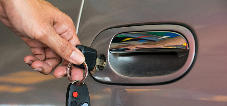 Car door lock repair in Lomita